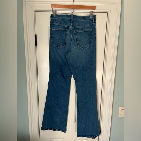 J. Crew High Rise Boot Cut Jeans in 2003 Super stretch Size 29 Style CC515 - Picture 3 of 9